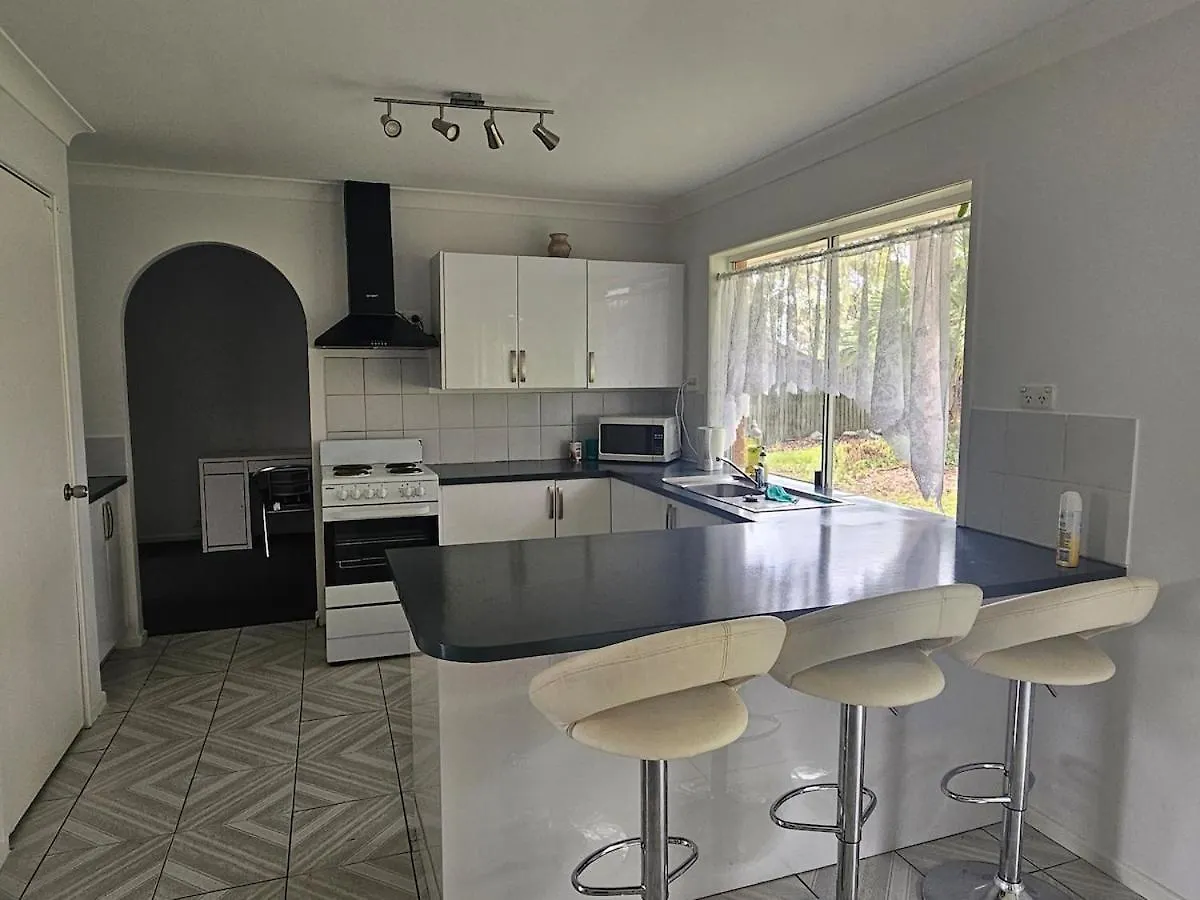 הוילה Eagleby Newly Renovated & Peaceful Surrounds בית נופש