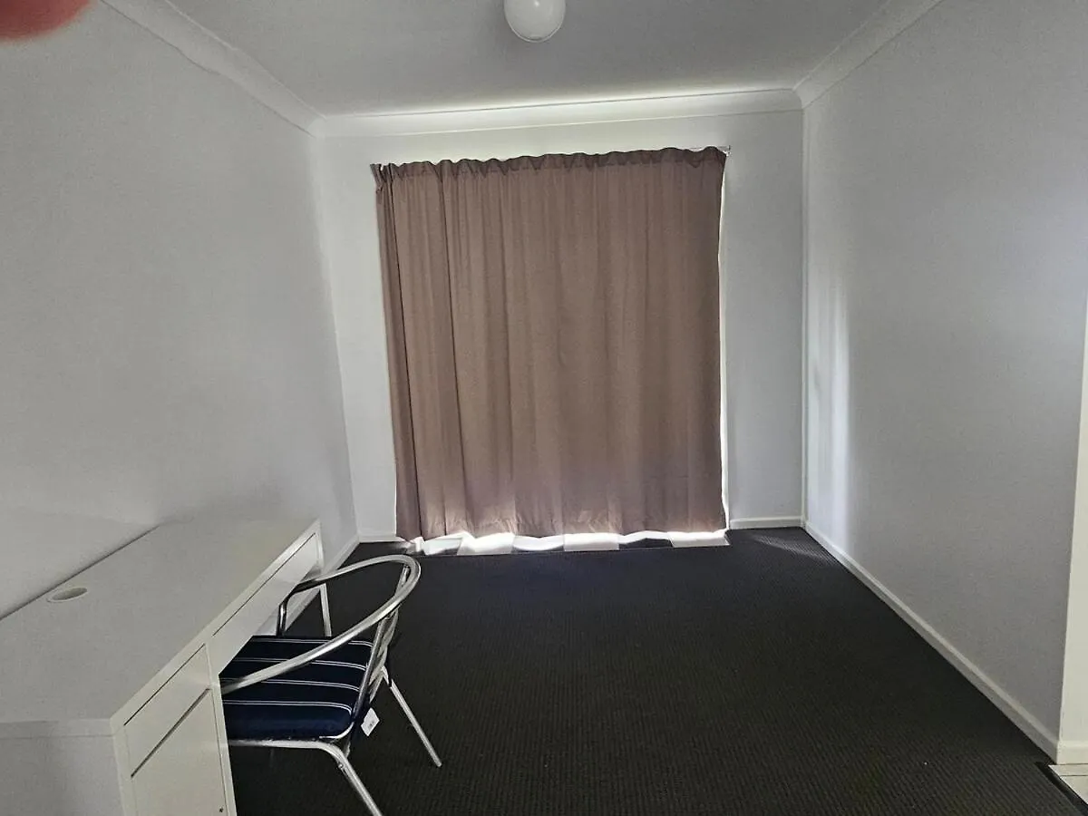 הוילה Eagleby Newly Renovated & Peaceful Surrounds אוסטרליה